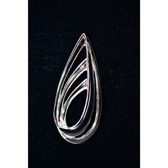 Trifari Vintage Pin Brooch Abstract Black Enamel Silver Tone Enamel Signed BinB - Picture 2 of 10